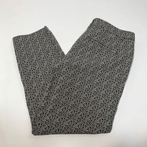 White House Black Market The Slim Ankle Size 8